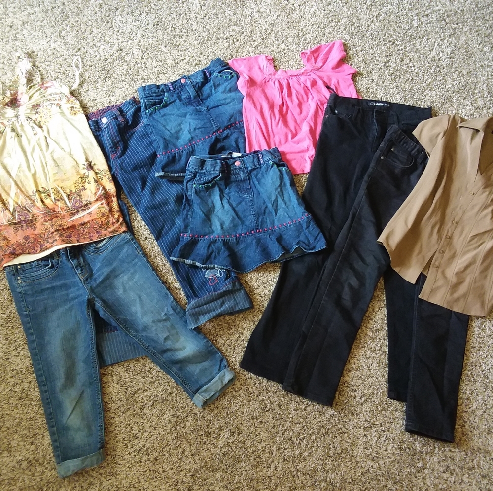 Young Woman Girls Clothing Bundle Lot 9 Pieces